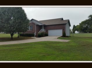935 Mae Mae Ln, Seymour, TN 37865