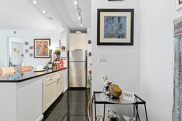 Rented by Level Group | media 5