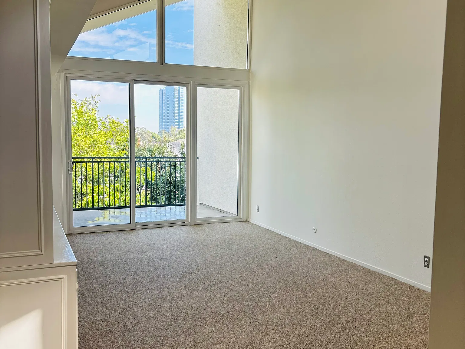 2 bed, 1414 sqft, $4,500 — Photo 3