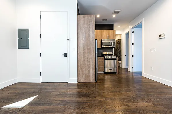 Rented by Nooklyn NYC LLC | media 58