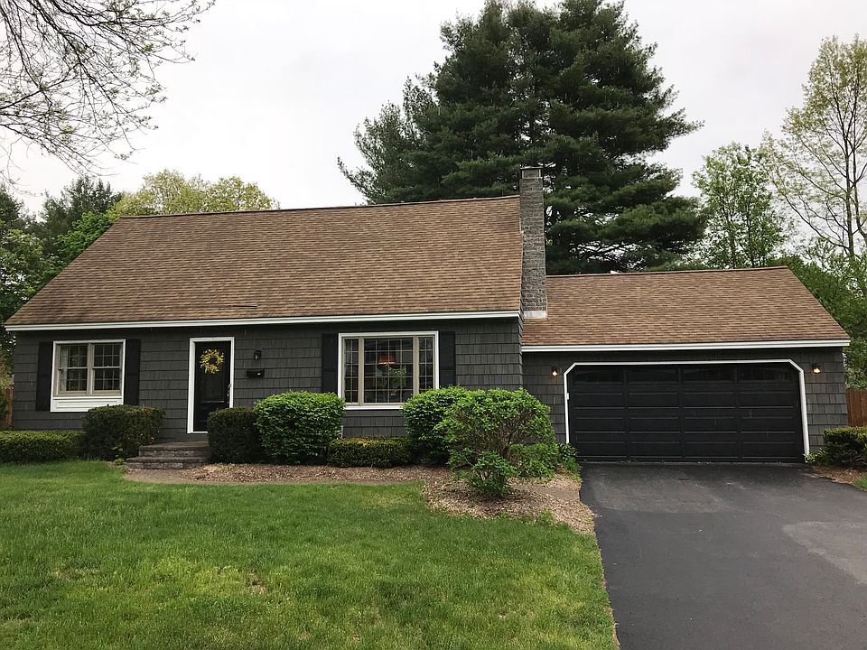 1st image of 11 Sherwood Dr