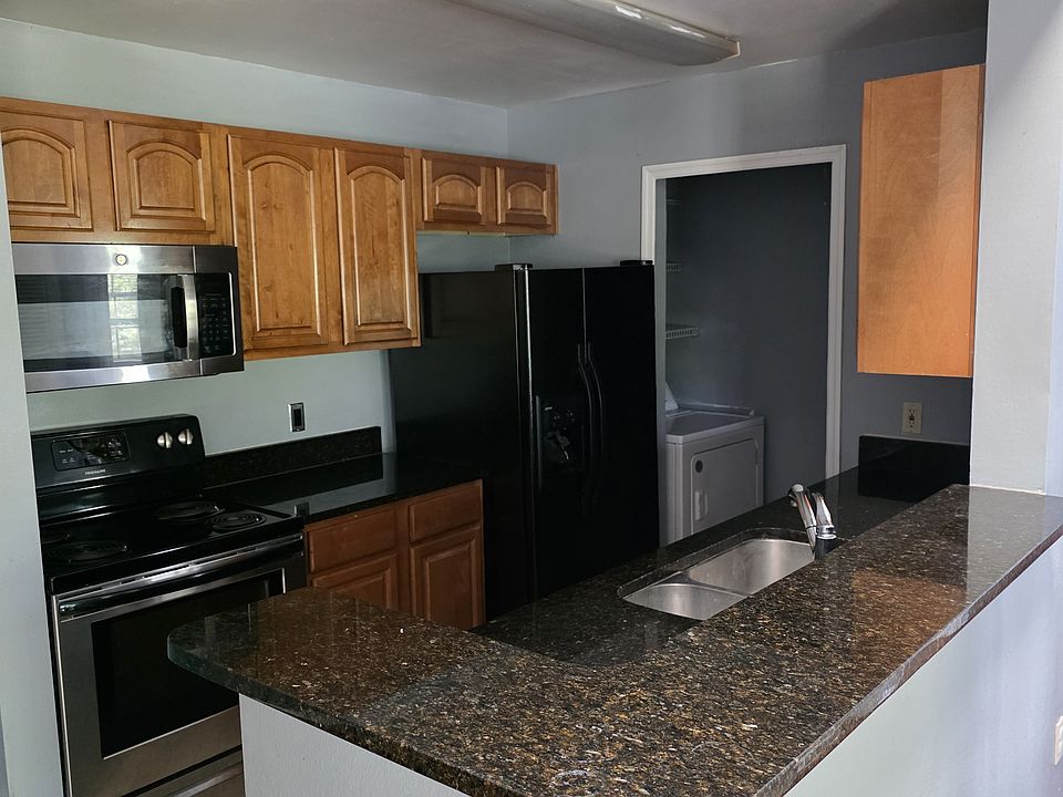 1st image of 6172 Westgate Dr APT 302