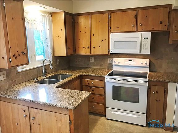4th image of 3036 Pinehurst Dr