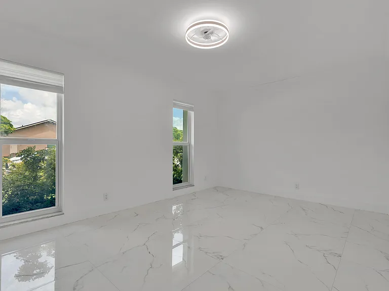 21452 Woodchuck Ln — Photo 43