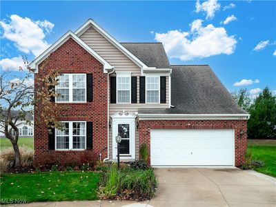 725 Jockeys Cir, Avon Lake, OH, 44012