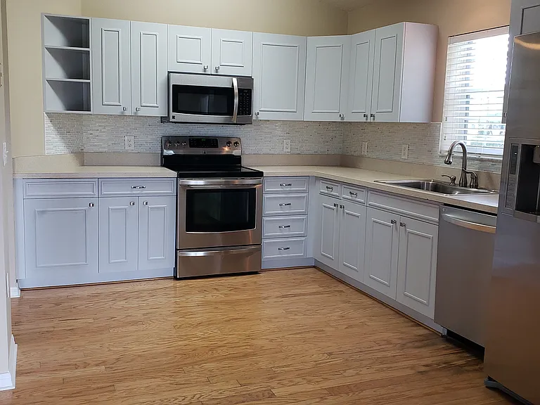 1608 Fairway Trce — Photo 4