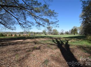 4017 Cowboy Ln, Charlotte, NC 28216