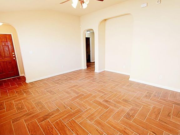 3rd image of 3304 Wickham Ln