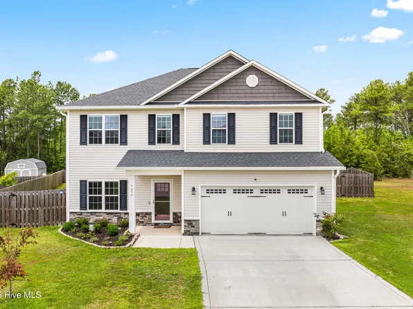 877 Stormy Gale Lane, Sneads Ferry, NC 28460