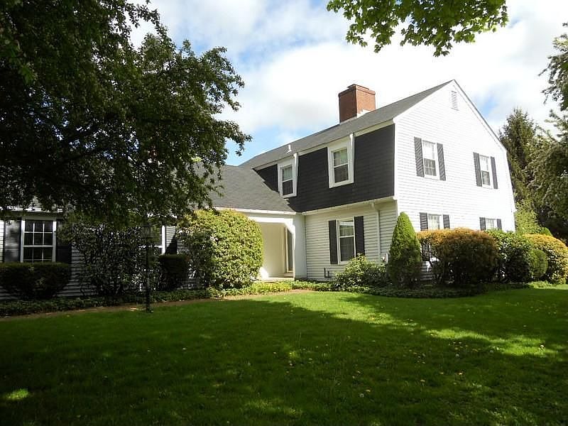 Tasteful Harminton Colonial