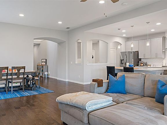 4th image of 1711 Indigo Creek Ln