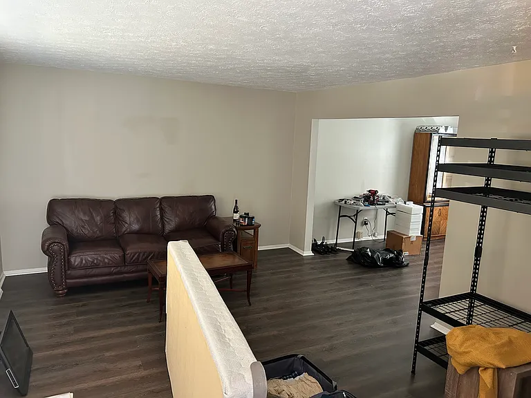 8782 Pinewood Ct — Photo 3