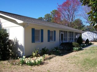 3305 Mandy Ln, Morehead City, NC 28557