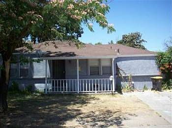 1st image of 2855 Raymond Ave