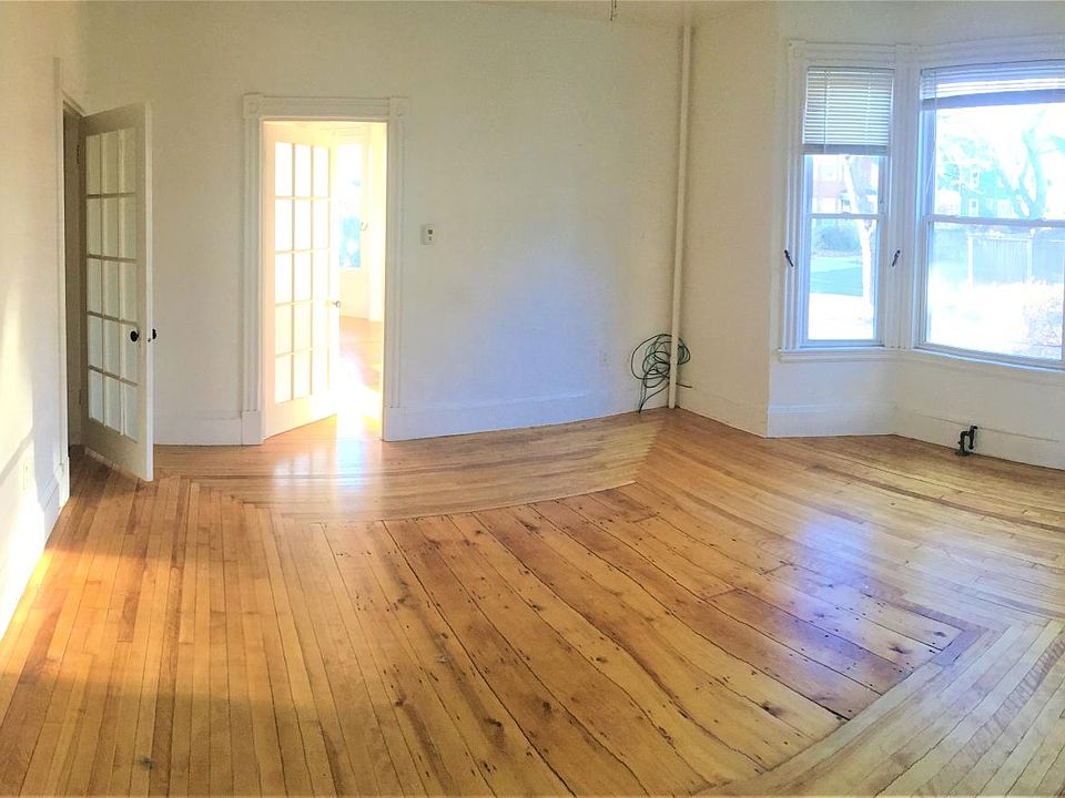 Living Room. Principle Bedroom is on far side. Bedroom 2 is on the left.