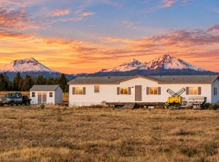 67665 Cloverdale Rd, Sisters, OR 97759