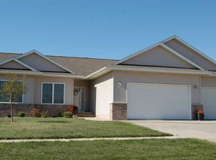 504 Raleigh Ln, Marion, IA 52302