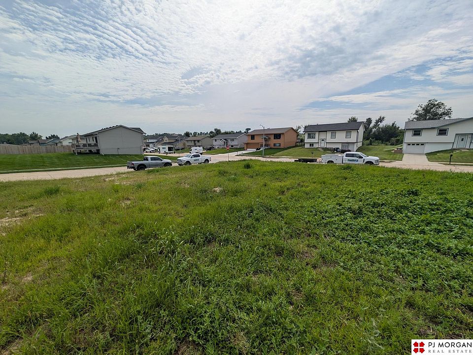 2nd image of 21516 Arabian Rd