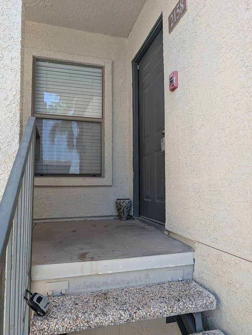 Remodeled 1-Bedroom Condo in a Gated Southwest Community — Photo 3