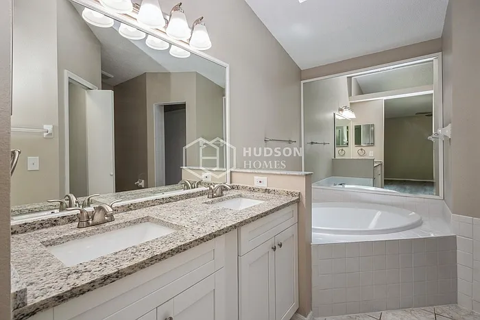 1771 Chatham Cir — Photo 15