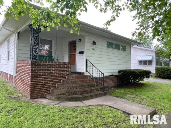 1921 Logan St, Murphysboro, IL 62966