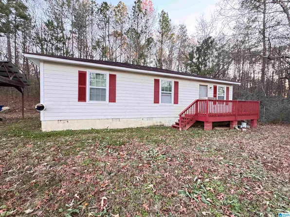 288 Smith Ln, Talladega, AL 35160