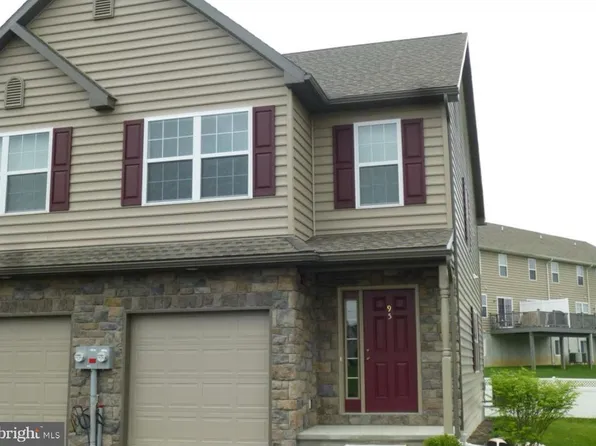 95 Clay School Rd, Ephrata, PA 17522