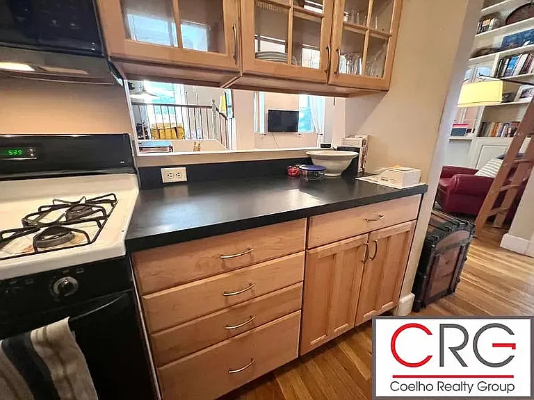 238 Columbia St #1 — Photo 16