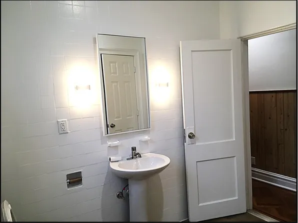 86 Sherman Place image 12 of 34