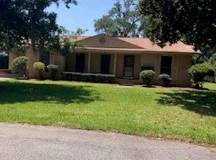 142 Meadows Dr, Saint Simons Island, GA 31522