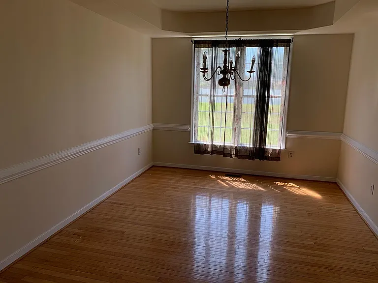 548 Green Garden Cir — Photo 4
