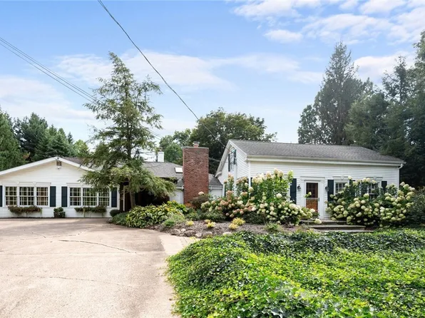 11679 Bell St, Newbury, OH 44065