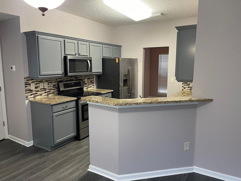 2nd image of 6655 Autumn Bluff Ln