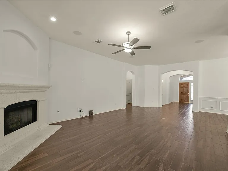 1414 Phoenician Dr — Photo 8