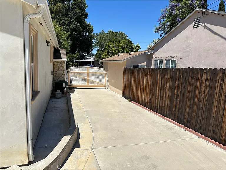 5322 Don Pio Dr — Photo 24