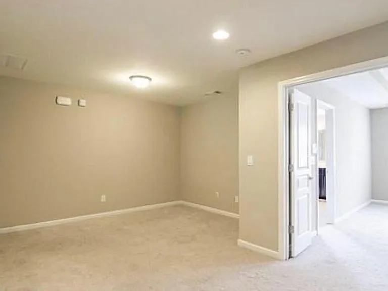 2161 Crestridge Trl NE — Photo 8