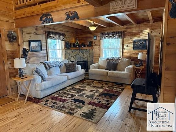 2nd image of 54 Reserve Ln
