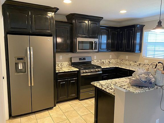 4th image of 4804 W Illinois Ave