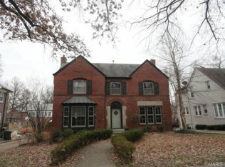 7418 Byron Pl, Saint Louis, MO