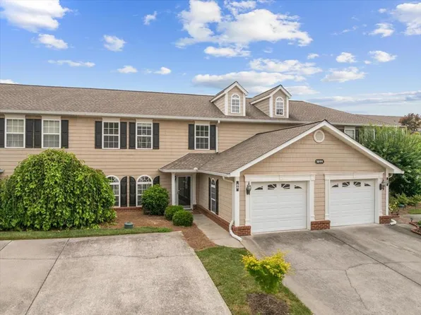 1899 N Summit Dr, Dalton, GA 30721