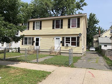 128 130 Westford Cir Springfield Ma 01109 Zillow