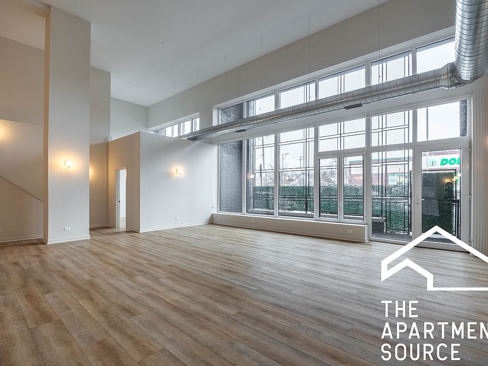 1st image of 3207 N Narragansett Ave #103