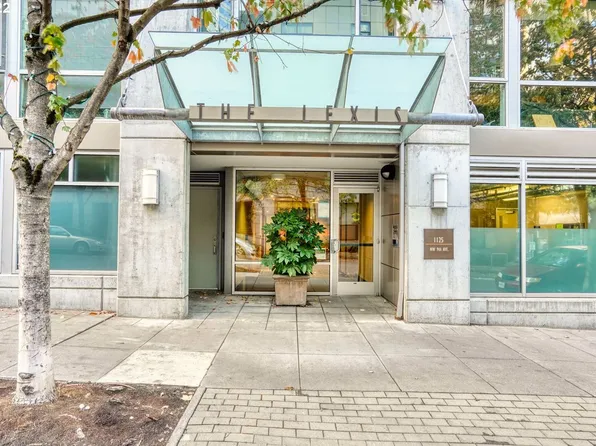 1125 NW 9th Ave APT 321, Portland, OR 97209