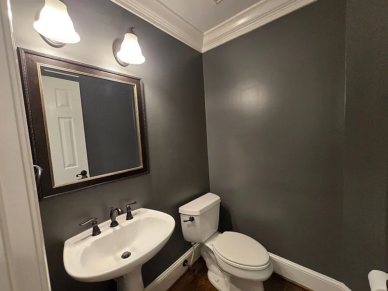 102 Eyemouth Ct — Photo 17