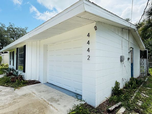 4442 Beacon Dr