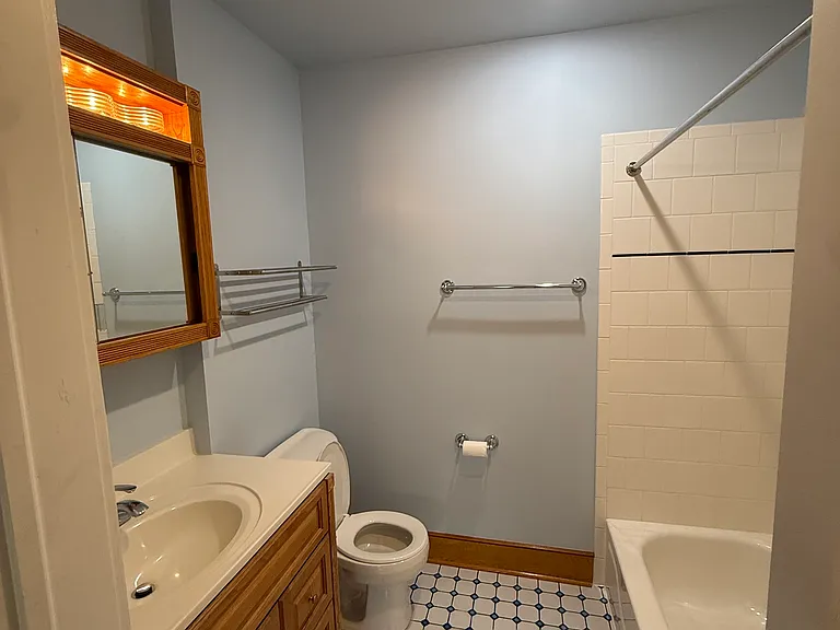 511 Simpson St #A — Photo 17