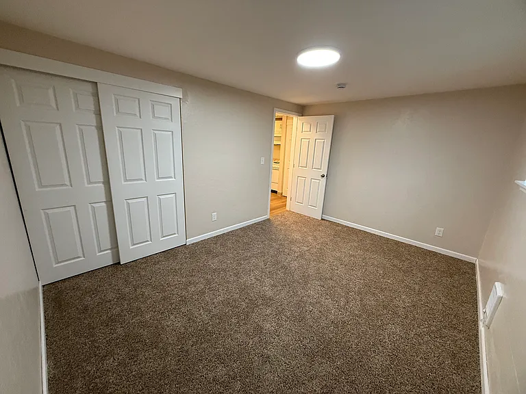 105 Anoka Ave #12 — Photo 5