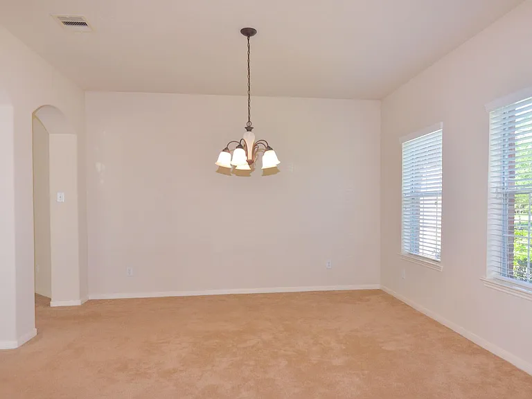 13607 Manor Crest Ln — Photo 5