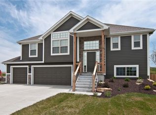 930 168th Ct, Basehor, KS 66007