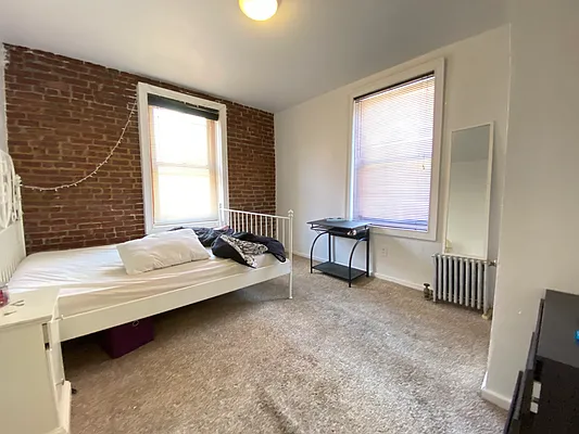 Rented by Oxford Property Group | media 25